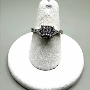 10k White Gold .35ctw Natural Diamond Engagement Ring